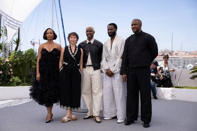 Cannes - My Father s Shadow Photocall Funmbi Ogunbanwo, Rachel Dargarvel, Akinola Davies, Sope Dirisu and Wale Davies pose during the My Father s Shadow photocall at the 78th annual Cannes Film Festival at Palais des Festivals on May 18, 2025 in Cannes, France. Photo by Shootpix ABACAPRESS.COM Cannes France  Copyright: xShootpix ABACAx