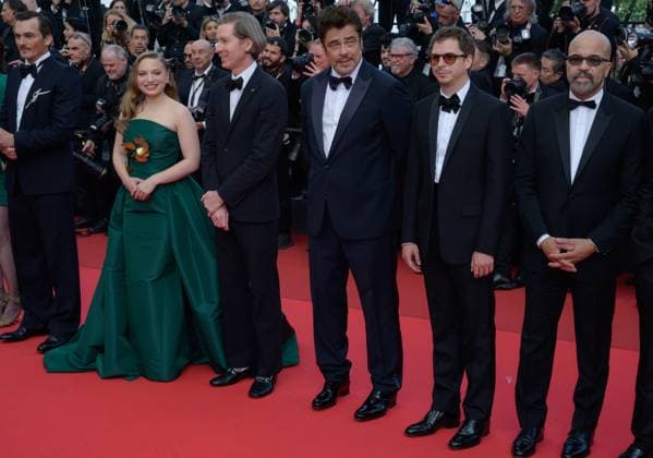 The Phoenician Scheme Premiere at 78th Festival de Cannes - Cannes, France CANNES, FRANCE. May 18, 2025: Rupert Friend, Mia Threapleton, Wes Anderson, Benicio Del Toro, Michael Cera & Jeffrey Wright at the premiere for The Phoenician Scheme at the 78th Festival de Cannes. Picture: Paul Smith Featureflash Cannes France  Copyright: xPaulxSmithx xFeatureflashx