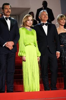 78eme Festival International du Film de Cannes Montée des marches La femme la plus riche du monde 78th International Cannes Film Festival Red carpet for La femme la plus riche du monde movie 444613 2025 05 18 France Huppert, Isabelle Lafitte, Laurent Klifa, Thierry  Copyright: xIvankaxVoisinx xStarfacex STAR_444613_017