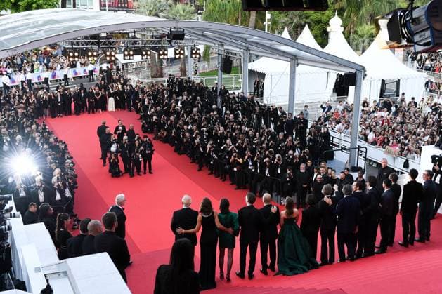 Cannes The Phoenician Scheme Premiere AM Antonia Desplat, Roman Coppola, Charlotte Gainsbourg, Wes Anderson, Mia Threapleton, Bill Murray, Michael Cera, Riz Ahmed, Richard Ayoade, Benicio del Toro, Alexandre Desplat, Benedict Cumberbatch, Rupert Friend attending The Phoenician Scheme Premiere in Cannes, France on May 18, 2025 as part of the 78th Cannes Film Festival. Photo by Aurore Marechal ABACAPRESS.COM Cannes France Copyright: xMarechalxAurore ABACAx