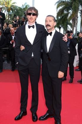 J Montée des marches du film The Phoenician Scheme lors du 78ème Festival International du Film de Cannes Leo Lewis O Neil, Shia LaBeouf Montée des marches du film The Phoenician Scheme lors du 78ème Festival International du Film de Cannes, au Palais des Festivals à Cannes On may 18th 2025 Jacovides Moreau Bestimage Red carpet for the movie The Phoenician Scheme during the 78th Cannes International Film Festival at the Palais des Festivals in Cannes, France On may 18th 2025 Cannes France  Copyright: xJACOVIDES-MOREAUx xBESTIMAGExJACOVIDES-MOREAUx xBESTIMAGEx