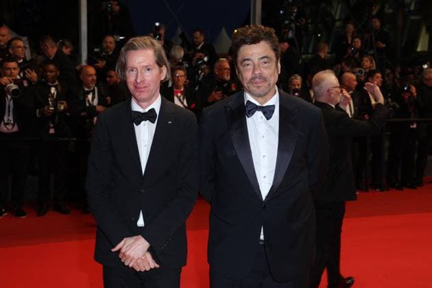 J Descente des marches du film The Phoenician Scheme lors du 78ème Festival International du Film de Cannes Wes Anderson, Benicio del Toro Descente des marches du film The Phoenician Scheme lors du 78ème Festival International du Film de Cannes, au Palais des Festivals à Cannes On may 18th 2025 Jacovides Moreau Bestimage People leaving the red carpet for the movie The Phoenician Scheme during the 78th Cannes International Film Festival at the Palais des Festivals in Cannes, France On may 18th 2025 Cannes France  Copyright: xJACOVIDES-MOREAUx xBESTIMAGExJACOVIDES-MOREAUx xBESTIMAGEx