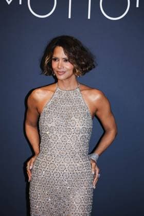 Cannes, Arrivals at the photocall of the 2025 Kering Women In Motion Awards and Cannes Film Festival Presidential Dinner event during the 78th Cannes Film Festival Cannes, Arrivals at the photocall of the 2025 Kering Women In Motion Awards and Cannes Film Festival Presidential Dinner event during the Festival de Cannes. In the photo: Halle Berry (Actress and model) Milan Italy  Copyright: xIPA ABACAx