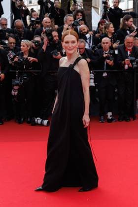 Festival de Cannes The Phoenician Scheme Red Carpet Julianne Moore at the premiere of The Phoenician Scheme during the 78 Cannes Film Festival at the Palais de Festival on 18 05 2025 Copyright: xEventpressxKochanx