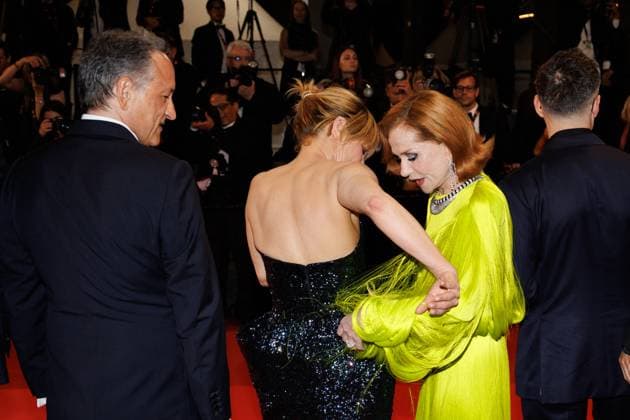 J Montée des marches du film La femme la plus riche du monde lors du 78ème Festival International du Film de Cannes Thierry Klifa, Marina Foïs, Isabelle Huppert Montée des marches du film La femme la plus riche du monde lors du 78ème Festival International du Film de Cannes, au Palais des Festivals à Cannes Le 18 mai 2025 Jacovides Moreau Bestimage Red carpet for the movie The richest woman in the world during the 78th Cannes International Film Festival at the Palais des Festivals in Cannes, France On may 18th 2025 Cannes France  Copyright: xJACOVIDES-MOREAUx xBESTIMAGExJACOVIDES-MOREAUx xBESTIMAGEx