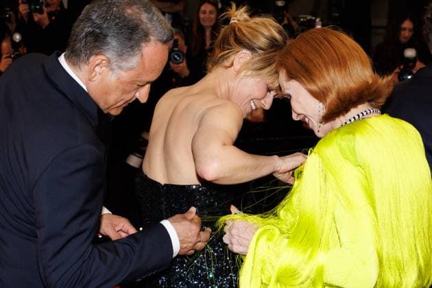 J Montée des marches du film La femme la plus riche du monde lors du 78ème Festival International du Film de Cannes Thierry Klifa, Marina Foïs, Isabelle Huppert Montée des marches du film La femme la plus riche du monde lors du 78ème Festival International du Film de Cannes, au Palais des Festivals à Cannes Le 18 mai 2025 Jacovides Moreau Bestimage Red carpet for the movie The richest woman in the world during the 78th Cannes International Film Festival at the Palais des Festivals in Cannes, France On may 18th 2025 Cannes France  Copyright: xJACOVIDES-MOREAUx xBESTIMAGExJACOVIDES-MOREAUx xBESTIMAGEx