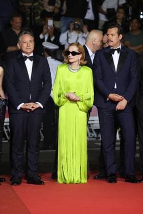 J Montée des marches du film La femme la plus riche du monde lors du 78ème Festival International du Film de Cannes Thierry Klifa, Isabelle Huppert, Laurent Lafitte Montée des marches du film La femme la plus riche du monde lors du 78ème Festival International du Film de Cannes, au Palais des Festivals à Cannes Le 18 mai 2025 Jacovides Moreau Bestimage Red carpet for the movie The richest woman in the world during the 78th Cannes International Film Festival at the Palais des Festivals in Cannes, France On may 18th 2025 Cannes France  Copyright: xJACOVIDES-MOREAUx xBESTIMAGExJACOVIDES-MOREAUx xBESTIMAGEx