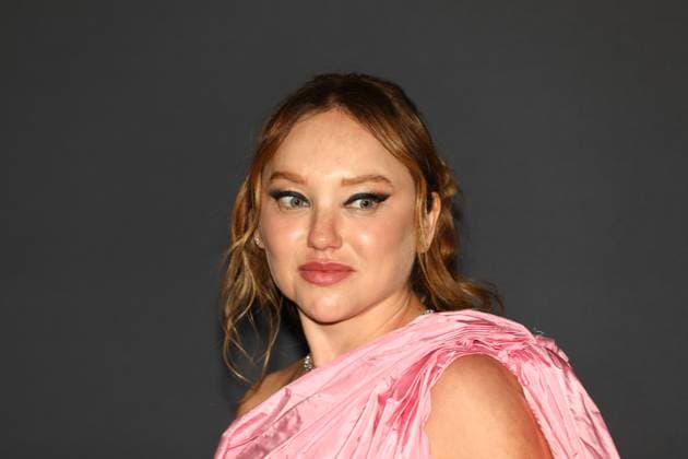 May 18, 2025, Cannes, Cote D azur, France: MIA THREAPLETON poses during the Kering Women in Motion Award 2025 photocall in Cannes, France Cannes France - ZUMAc179 20250518_zep_c179_447 Copyright: xMickaelxChavetx