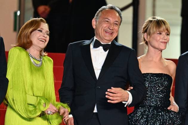 Cannes La Femme La Plus Riche Du Monde Premiere AM Isabelle Huppert, Thierry Klifa and Marina Fois attending La Femme La Plus Riche Du Monde Premiere in Cannes, France on May 18, 2025 as part of the 78th Cannes Film Festival. Photo by Aurore Marechal ABACAPRESS.COM Cannes France  Copyright: xMarechalxAurore ABACAx
