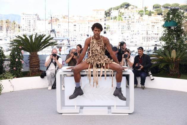 Cannes - O Riso E A Faca Photocall Jonathan Guilherme posing during the O Riso E A Faca Photocall at the 78th annual Cannes Film Festival at Palais des Festivals on May 18, 2025 in Cannes, France. Photo by Jerome Domine ABACAPRESS.COM Cannes France  Copyright: xDominexJerome ABACAx