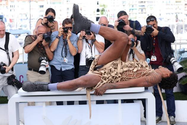 Cannes - O Riso E A Faca Photocall Jonathan Guilherme posing during the O Riso E A Faca Photocall at the 78th annual Cannes Film Festival at Palais des Festivals on May 18, 2025 in Cannes, France. Photo by Jerome Domine ABACAPRESS.COM Cannes France  Copyright: xDominexJerome ABACAx