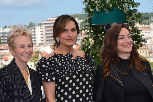 May 18, 2025, Cannes, France: CANNES, FRANCE - MAY 18: Mariska Hargitay poses during the My Mom Jayne: A Film By Mariska Hargitay photocall at the 78th annual Cannes Film Festival at Palais des Festivals on May 18, 2025 in Cannes, France. Cannes France - ZUMAi09_ 20250518_zaf_i09_077 Copyright: xFrederickxInjimbertx