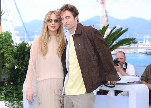 Die My Love Photocall - The 78th Annual Cannes Film Festival Jennifer Lawrence and Robert Pattinson attend the Die My Love photocall at the 78th annual Cannes Film Festival at Palais des Festivals on May 18, 2025 in Cannes, France. Cannes Palais des Festivals et des Cong France Copyright: xDGP imageSPACEx