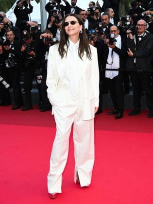 Internationale Filmfestspiele von Cannes 2025, Die schönsten Looks Cannes, 78th Cannes Film Festival 2025 - Evening 4 - Red Carpet of the Film Eddington . In the photo Juliette Binoche Cannes, 78th Cannes Film Festival 2025 - Evening 4 - Red Carpet of the Film Eddington  Copyright: xSimonexComix xipa-agency.netx xPoolxPhotoxEventsx05x IPA_Agency_IPA57783839