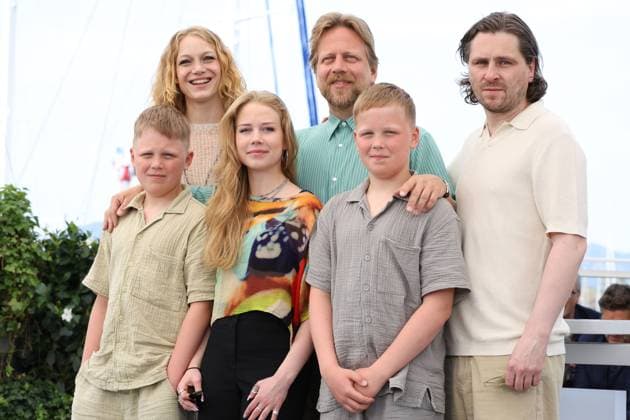 The Love that Remains photocall in Cannes Dorgils Hlynsson, Saga Gardarsdottir, Ida Mekkin Hlynsdottir, director Hlynur Palmason, Grimur Hlynsson and Sverrir Gudnason during the The Love that Remains - Photocall - 78th Cannes Film Festival, France on 19 May 2025. CAP GOL GOL Cannes CÃ te d Azur France Copyright: xRickxGold CapitalxPicturesx