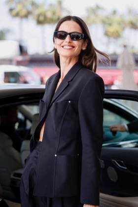 Cannes Izabel Goulart leaves Hotel Martinez MP Izabel Goulart leaves Hotel Martinez ahead the 78th annual Cannes Film Festival on May 19, 2025 in Cannes, France. Photo by Marco Piovanotto ABACAPRESS.COM  Copyright: xPiovanottoxMarco ABACAx