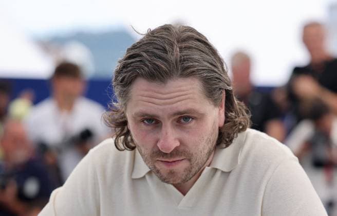 Photocall du film Astin sem Eftir er The love that remains lors du 78ème Festival International du Film de Cannes Sverrir Gudnason Photocall du film Astin sem Eftir er The love that remains lors du 78ème Festival International du Film de Cannes le 19 mai 2025 Jacovides Moreau Bestimage Ástin Sem Eftir Er The Love That Remains photocall at the 78th annual Cannes Film Festival at Palais des Festivals on May 19, 2025 in Cannes, France Cannes France  Copyright: xJACOVIDES-MOREAUx xBESTIMAGExJACOVIDES-MOREAUx xBESTIMAGEx