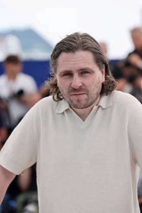 Photocall du film Astin sem Eftir er The love that remains lors du 78ème Festival International du Film de Cannes Sverrir Gudnason Photocall du film Astin sem Eftir er The love that remains lors du 78ème Festival International du Film de Cannes le 19 mai 2025 Jacovides Moreau Bestimage Ástin Sem Eftir Er The Love That Remains photocall at the 78th annual Cannes Film Festival at Palais des Festivals on May 19, 2025 in Cannes, France Cannes France  Copyright: xJACOVIDES-MOREAUx xBESTIMAGExJACOVIDES-MOREAUx xBESTIMAGEx