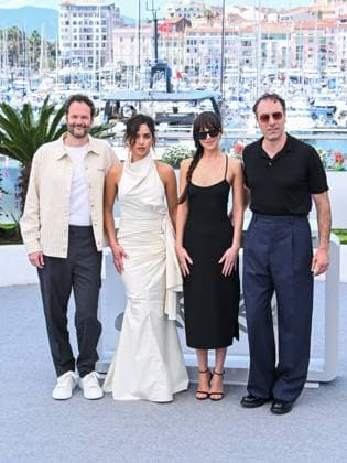 Cannes, 78th Cannes Film Festival 2025 - day 7 - photocall of the film Splitsville - In the picture: Kyle Marvin, Adria Arjona, Dakota Johnson and Michael Angelo Covino  Copyright: xAlbertoxTerenghix xipa-agency.netx xPoolxPhotoxEventsx05x IPA_Agency_IPA57926503