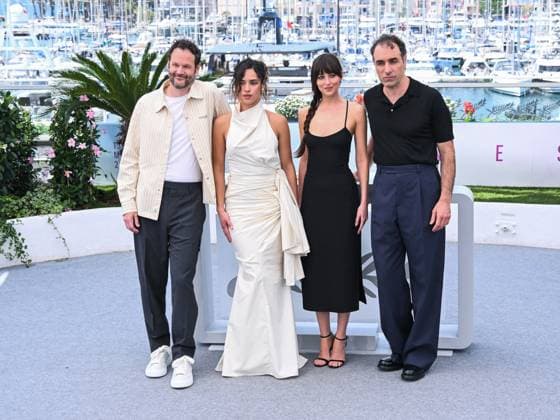 Cannes, 78th Cannes Film Festival 2025 - day 7 - Splitsville film photocall Cannes, 78th Cannes Film Festival 2025 - day 7 - photocall of the film Splitsville - In the picture: Kyle Marvin, Adria Arjona, Dakota Johnson and Michael Angelo Covino Cannes Italy  Copyright: xIPA ABACAx