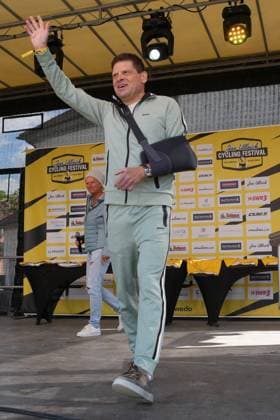 Despite injury, Jan Ullrich took part Jan Ullrich Cycling Festival As part of a flood protection measure, citizens of Degenfeld took SP_GHR