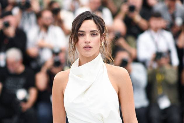 Cannes Splitsville Photocall AM Adria Arjona attending the Splitsville Photocall in Cannes, France on May 19, 2025 as part of the 78th Cannes Film Festival. Photo by Aurore Marechal ABACAPRESS.COM Cannes France  Copyright: xMarechalxAurore ABACAx
