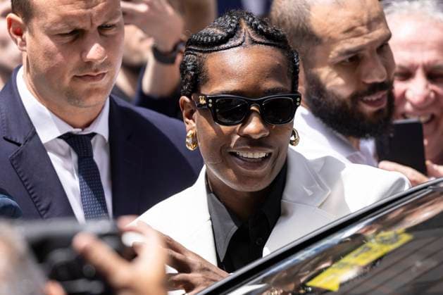 Cannes Spike Lee, A$ap Rocky leave Carlton Hotel MP Spike Lee, A$ap Rocky leave Carlton Hotel to attending photocall of - Highest 2 lowest - ahead the 78th annual Cannes Film Festival on May 19, 2025 in Cannes, France. Photo by Marco Piovanotto ABACAPRESS.COM  Copyright: xPiovanottoxMarco ABACAx
