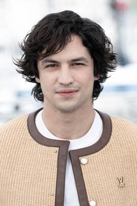 Cannes - O Agente Secreto Photocall DN Gabriel Leone attends the O Agente Secreto (The Secret Agent) photocall at the 78th annual Cannes Film Festival at Palais des Festivals on May 19, 2025 in Cannes, France. Photo by David NIVIERE ABACAPRESS.COM CANNES France  Copyright: xNivierexDavid ABACAPRESS.COMx