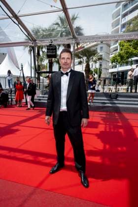 Richard Orlinski lors de la montée des marches de Les Aigles De La République lors du 78ème Festival International du Film de Cannes Richard Orlinski attends the Eagles Of The Republic red carpet at the 78th annual Cannes Film Festival at Palais des Festivals in Cannes, France, on May 19, 2025 Pierre Perusseau Bestimage Richard Orlinski attends the Eagles Of The Republic red carpet at the 78th annual Cannes Film Festival at Palais des Festivals in Cannes, France, on May 19, 2025 Cannes France  Copyright: xPierrexPerusseaux xBestimagexPierrexPerusseaux xBestimagex