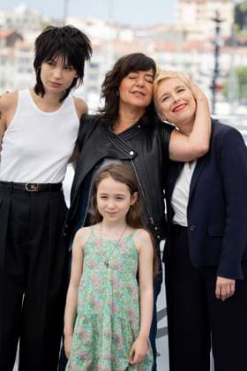Photocall de Dites lui que je laime Special Screening at the 78th Cannes International Film Festival Eve Yelmani, Liliane Sanrey Baud, Romane Bohringer, Clémentine Autain au photocall de Dites lui que je laime Special Screening at the 78th Cannes International Film Festival, on May 19th, 2025 Moreau Jacovides Bestimage Photocall for Dites lui que je laime Special Screening at the 78th Cannes International Film Festival, on May 19th, 2025 Cannes France  Copyright: xJACOVIDES-MOREAUx xBESTIMAGExJACOVIDES-MOREAUx xBESTIMAGEx