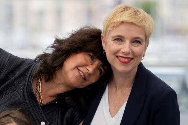 Photocall for Dites lui que je laime Special Screening at the 78th Cannes International Film Festival Roman Bohringer, Clémentine Autain au photocall de Dites lui que je laime Special Screening at the 78th Cannes International Film Festival, on May 19th, 2025 Moreau Jacovides Bestimage Photocall for Dites lui que je laime Special Screening at the 78th Cannes International Film Festival, on May 19th, 2025 Cannes France  Copyright: xJACOVIDES-MOREAUx xBESTIMAGExJACOVIDES-MOREAUx xBESTIMAGEx