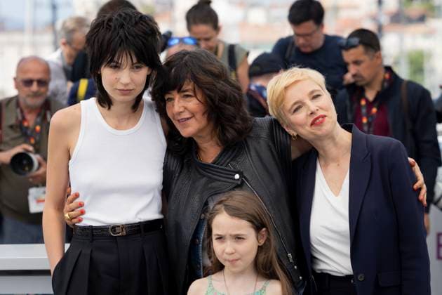 Photocall de Dites lui que je laime Special Screening at the 78th Cannes International Film Festival Eve Yelmani, Liliane Sanrey Baud, Romane Bohringer, Clémentine Autain au photocall de Dites lui que je laime Special Screening at the 78th Cannes International Film Festival, on May 19th, 2025 Moreau Jacovides Bestimage Photocall for Dites lui que je laime Special Screening at the 78th Cannes International Film Festival, on May 19th, 2025 Cannes France  Copyright: xJACOVIDES-MOREAUx xBESTIMAGExJACOVIDES-MOREAUx xBESTIMAGEx