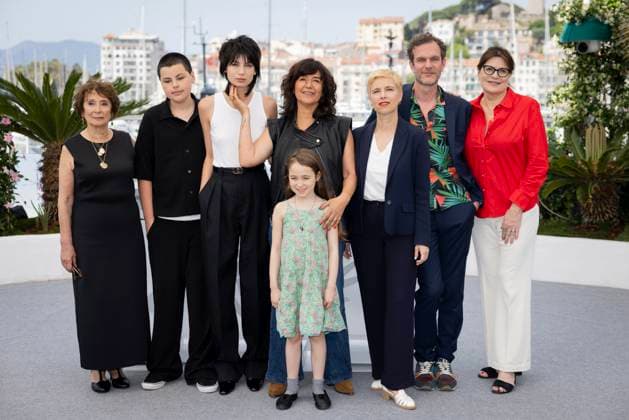 Photocall of Dites lui que je laime Special screening at the 78th Cannes International Film Festival Josiane Stoleru, guest, Eve Yelmani, Liliane Sanrey Baud, Romane Bohringer, Clémentine Autain, producer Denis Carot et Sophie Revil au photocall de Dites lui que je laime Séance spéciale lors du 78ème Festival International du Film de Cannes, le 19 mai 2025 Moreau Jacovides Bestimage Photocall for Dites lui que je laime Special Screening at the 78th Cannes International Film Festival, on May 19th, 2025 Cannes France  Copyright: xJACOVIDES-MOREAUx xBESTIMAGExJACOVIDES-MOREAUx xBESTIMAGEx