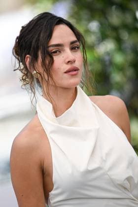 78eme Festival International du Film de Cannes Photocall du film Splitville Festival de Cannes 2025 photocall Splitsville Adria Arjona 444675 2025 05 19 France  Copyright: xLionelxGuericolas MPPx STAR_444675_031