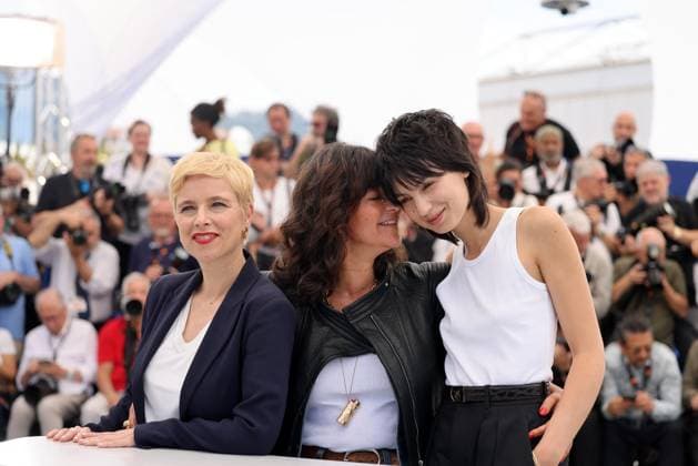 Photocall for Dites lui que je laime Special Screening at the 78th Cannes International Film Festival Clémentine Autain, Romane Bohringer, Eve Yelmani au photocall de Dites lui que je laime Special Screening at the 78th Cannes International Film Festival, on May 19th, 2025 Jacovides Moreau Bestimage Photocall for Dites lui que je laime Special Screening at the 78th Cannes International Film Festival, on May 19th, 2025 Cannes France  Copyright: xJACOVIDES-MOREAUx xBESTIMAGExJACOVIDES-MOREAUx xBESTIMAGEx