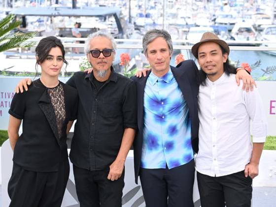 Cannes, France: Cannes, 78th Cannes Film Festival 2025 - day 7 - photocall of the film Magellan. In the photo Ã‚ngela Azevedo, Lav Diaz, Gael Garcia Bernal and Amado Arjay Babon Cannes  - ZUMAp169 20250519_zea_p169_999 Copyright: xAlbertoxTerenghix