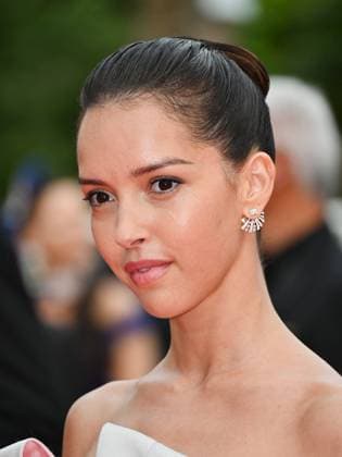 Entertainment Bilder des Tages Cannes, 78th Cannes Film Festival 2025 - evening 7 - Red Carpet of the film Highest 2 Lowest Cannes, 78th Cannes Film Festival 2025 - evening 7 - Red Carpet of the film Highest 2 Lowest In the photo: Lyna Khoudri, Cannes Italy  Copyright: xIPA ABACAx