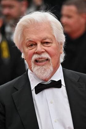 Cannes Highest 2 Lowest Screening JR Paul Watson attending the screening of Highest 2 Lowest at 78th Cannes Film Festival in Cannes, France on May, 19, 2025. Photo by Julien Reynaud APS-Medias ABACAPRESS.COM Cannes France  Copyright: xReynaudxJulien APS-Medias ABACAx
