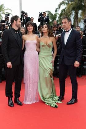 B Montée des marches du film Highest 2 Lowest lors du 78ème Festival International du Film de Cannes Kyle Marvin, Dakota Johnson, Adria Arjona, Michael Angelo Covino Montée des marches du film Highest 2 Lowest lors du 78ème Festival International du Film de Cannes, au Palais des Festivals à Cannes Le 19 mai 2025 Olivier Borde Bestimage Red carpet for the movie Highest 2 Lowest during the 78th Cannes International Film Festival at the Palais des Festivals in Cannes, France On may 19th 2025 Cannes France  Copyright: xOLIVIERxBORDEx xBESTIMAGExOLIVIERxBORDEx xBESTIMAGEx