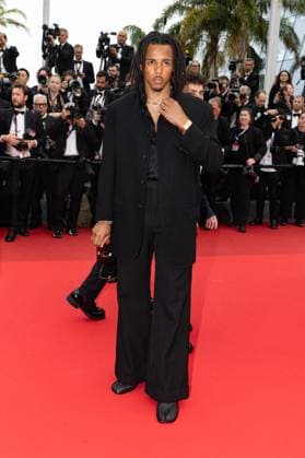 B Montée des marches du film Highest 2 Lowest lors du 78ème Festival International du Film de Cannes Jules Koundé Montée des marches du film Highest 2 Lowest lors du 78ème Festival International du Film de Cannes, au Palais des Festivals à Cannes Le 19 mai 2025 Olivier Borde Bestimage Red carpet for the movie Highest 2 Lowest during the 78th Cannes International Film Festival at the Palais des Festivals in Cannes, France On may 19th 2025 Cannes France  Copyright: xOLIVIERxBORDEx xBESTIMAGExOLIVIERxBORDEx xBESTIMAGEx