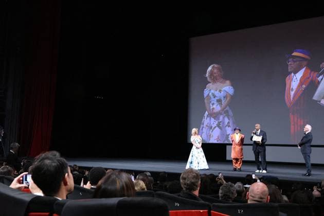 Cannes - Denzel Washington Receives A Surprise Palme d Or d Honneur I m very surprised, and I m sorry if I m a little emotional, said Denzel Washington on Monday 19 May, 2025 in the Grand Theatre Lumiere in Cannes. There to present Spike Lee s new film, Highest 2 Lowest , which was selected for the Out of Competition category at Cannes 2025, the 70-year-old actor was presented with a surprise Palme d Or d Honneur by Festival President Iris Knobloch and General Delegate Thierry Fremaux. Photo by FDC ABACAPRESS.COM Cannes France  Copyright: xABACAx