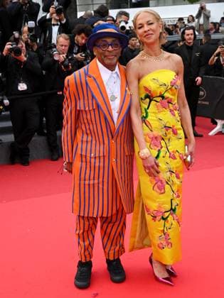 Cannes, 78th Cannes Film Festival 2025 - evening 7 - Red Carpet of the film Highest 2 Lowest Cannes, 78th Cannes Film Festival 2025 - evening 7 - Red Carpet of the film Highest 2 Lowest In the photo: Spike Lee, Tonya Lewis Lee Cannes France  Copyright: xIPA ABACAx