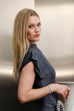 Cannes Toni Garrn leaves Hotel Martinez to attend the screening MP Toni Garrn leaves Hotel Martinez to attending official screening of - Highest 2 lowest - ahead the 78th annual Cannes Film Festival on May 19, 2025 in Cannes, France. Photo by Marco Piovanotto ABACAPRESS.COM  Copyright: xPiovanottoxMarco ABACAx