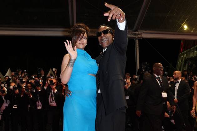 J Descente des marches du film Highest 2 Lowest lors du 78ème Festival International du Film de Cannes ASAP Rocky et sa femme Rihanna enceinte Descente des marches du film Highest 2 Lowest lors du 78ème Festival International du Film de Cannes, au Palais des Festivals à Cannes On may 19th 2025 Jacovides Moreau Bestimage People leaving the red carpet for the movie Highest 2 Lowest during the 78th Cannes International Film Festival at the Palais des Festivals in Cannes, France On may 19th 2025 Cannes France  Copyright: xJACOVIDES-MOREAUx xBESTIMAGExJACOVIDES-MOREAUx xBESTIMAGEx