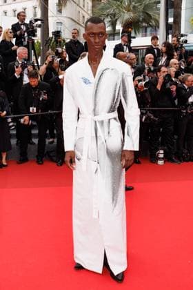 M Montée des marches du film Highest 2 Lowest lors du 78ème Festival International du Film de Cannes Alioune Badara Fall Montée des marches du film Highest 2 Lowest lors du 78ème Festival International du Film de Cannes, au Palais des Festivals à Cannes Le 19 mai 2025 Jacovides Moreau Bestimage Red carpet for the movie Highest 2 Lowest during the 78th Cannes International Film Festival at the Palais des Festivals in Cannes, France On may 19th 2025 Cannes France  Copyright: xJACOVIDES-MOREAUx xBESTIMAGExJACOVIDES-MOREAUx xBESTIMAGEx