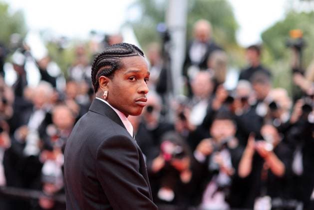J Montée des marches du film Highest 2 Lowest lors du 78ème Festival International du Film de Cannes Asap Rocky Montée des marches du film Highest 2 Lowest lors du 78ème Festival International du Film de Cannes, au Palais des Festivals à Cannes Le 19 mai 2025 Jacovides Moreau Bestimage Red carpet for the movie Highest 2 Lowest during the 78th Cannes International Film Festival at the Palais des Festivals in Cannes, France On may 19th 2025 Cannes France  Copyright: xJACOVIDES-MOREAUx xBESTIMAGExJACOVIDES-MOREAUx xBESTIMAGEx