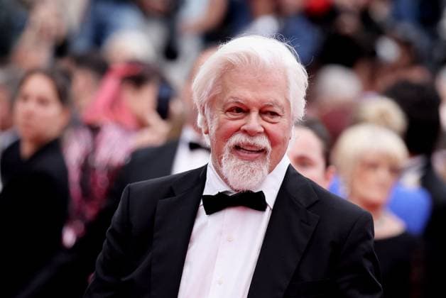 J Montée des marches du film Highest 2 Lowest lors du 78ème Festival International du Film de Cannes Paul Watson Montée des marches du film Highest 2 Lowest lors du 78ème Festival International du Film de Cannes, au Palais des Festivals à Cannes Le 19 mai 2025 Jacovides Moreau Bestimage Red carpet for the movie Highest 2 Lowest during the 78th Cannes International Film Festival at the Palais des Festivals in Cannes, France On may 19th 2025 Cannes France  Copyright: xJACOVIDES-MOREAUx xBESTIMAGExJACOVIDES-MOREAUx xBESTIMAGEx