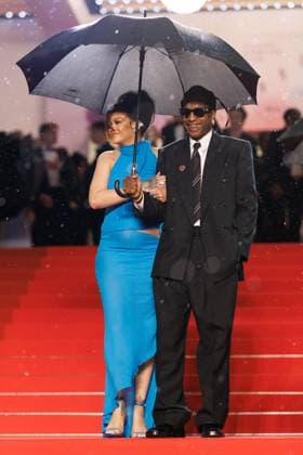 M Descente des marches du film Highest 2 Lowest lors du 78ème Festival International du Film de Cannes ASAP Rocky et sa femme Rihanna enceinte Descente des marches du film Highest 2 Lowest lors du 78ème Festival International du Film de Cannes, au Palais des Festivals à Cannes Le 19 mai 2025 Jacovides Moreau Bestimage People leaving the red carpet for the movie Highest 2 Lowest during the 78th Cannes International Film Festival at the Palais des Festivals in Cannes, France On may 19th 2025 Cannes France  Copyright: xJACOVIDES-MOREAUx xBESTIMAGExJACOVIDES-MOREAUx xBESTIMAGEx