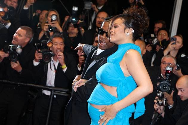 J Descente des marches du film Highest 2 Lowest lors du 78ème Festival International du Film de Cannes ASAP Rocky et sa femme Rihanna enceinte Descente des marches du film Highest 2 Lowest lors du 78ème Festival International du Film de Cannes, au Palais des Festivals à Cannes On may 19th 2025 Jacovides Moreau Bestimage People leaving the red carpet for the movie Highest 2 Lowest during the 78th Cannes International Film Festival at the Palais des Festivals in Cannes, France On may 19th 2025 Cannes France  Copyright: xJACOVIDES-MOREAUx xBESTIMAGExJACOVIDES-MOREAUx xBESTIMAGEx