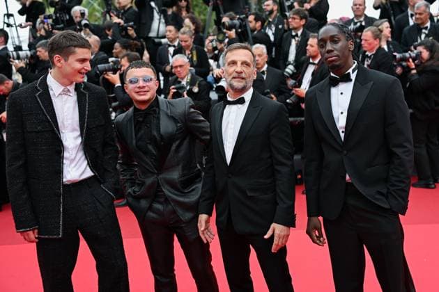 78eme Festival International du Film de Cannes Montée des marches du film Higest 2 Lowest 78th International Cannes Film Festival Red carpet for Highest 2 Lowest Movie 444701 2025 05 19 France Kassovitz, Mathieu  Copyright: xLionelxGuericolas MPPx STAR_444701_113